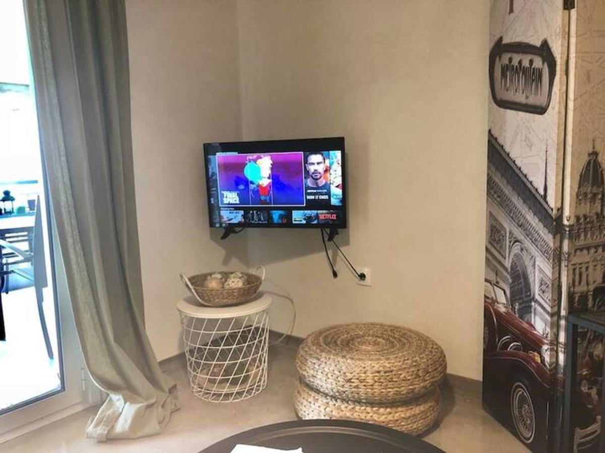 Openair Hot Tub/Big Balcony/Great Boutique Apt Αθήνα Εξωτερικό φωτογραφία