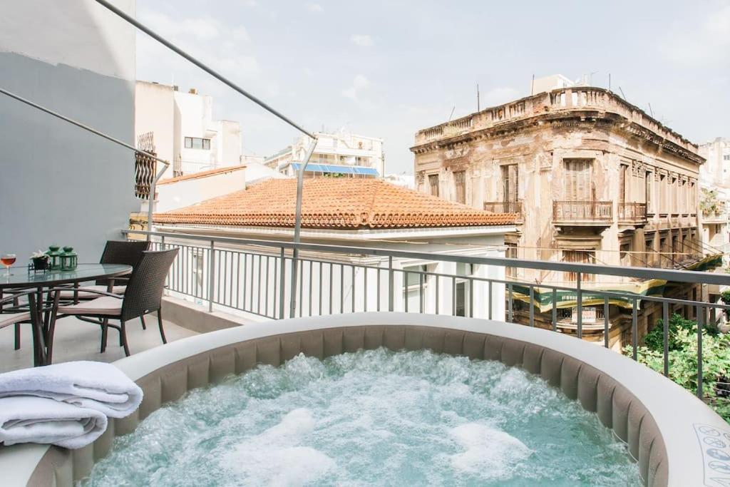 Openair Hot Tub/Big Balcony/Great Boutique Apt Αθήνα Εξωτερικό φωτογραφία